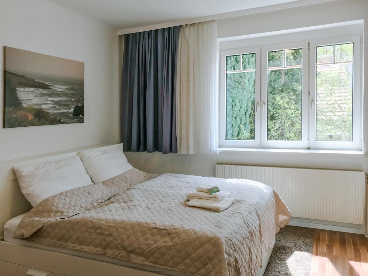 Ferienwohnung In Der Fussgaengerzone Gartenblick - Studio Apartment Eisenstadt Exterior foto